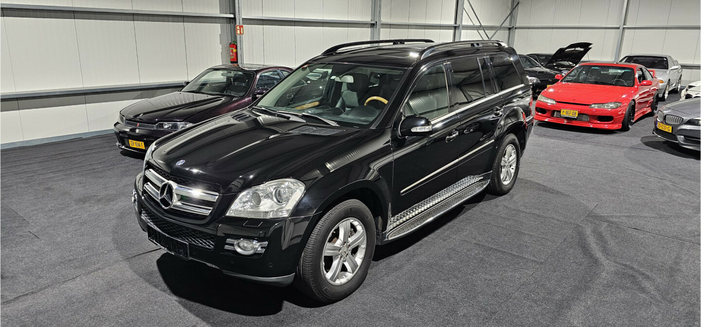 Mercedes-Benz-GL-Klasse-11