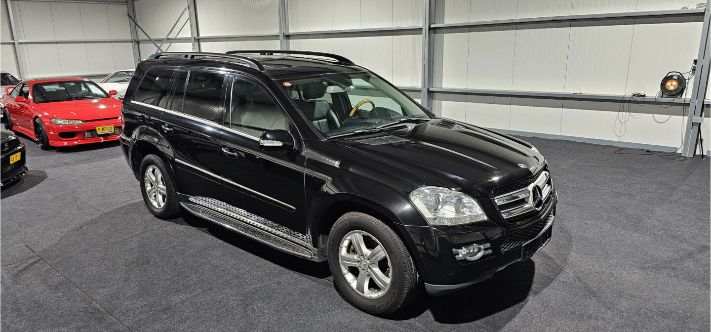 Mercedes-Benz-GL-Klasse-13