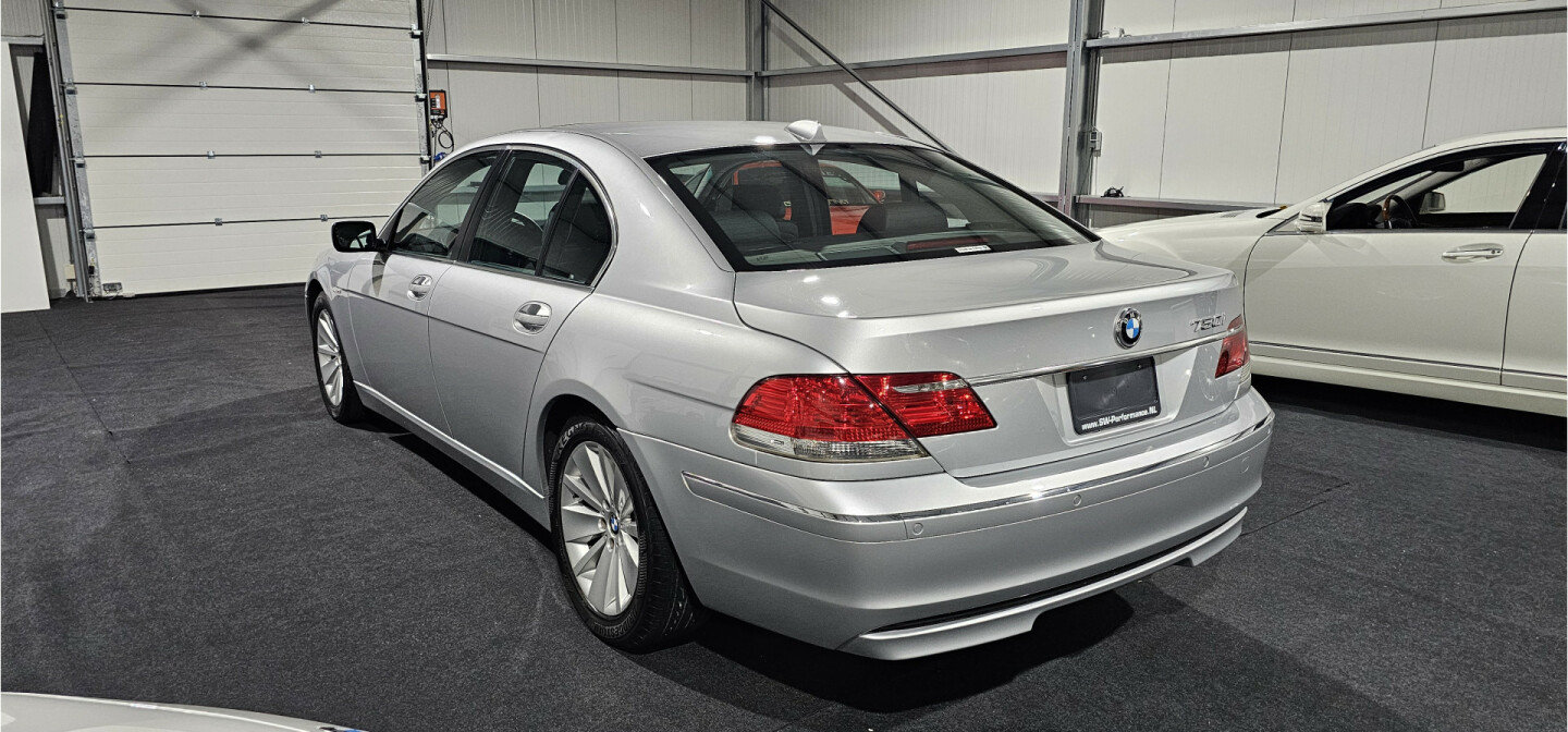 BMW-7 Serie-12