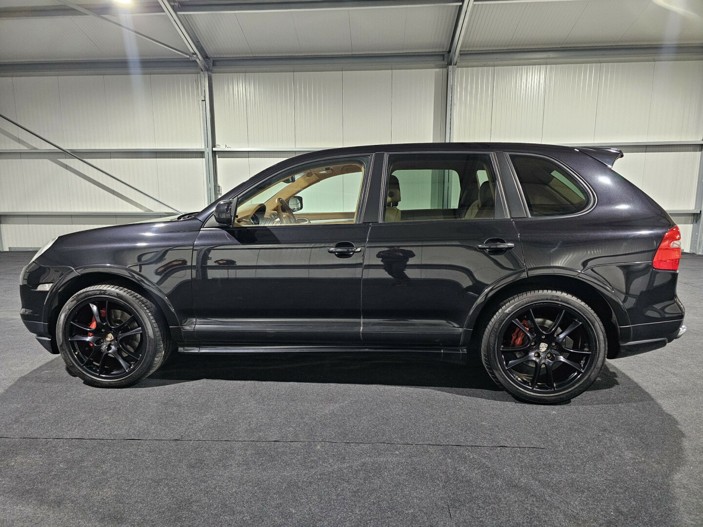 Porsche-Cayenne-1