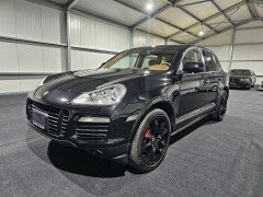 Porsche-Cayenne-2