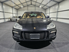 Porsche-Cayenne-3